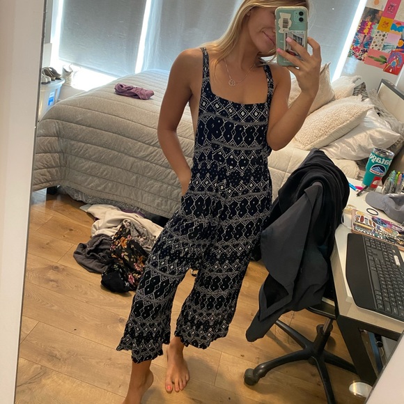 Ripcurl jumper! - Picture 1 of 3